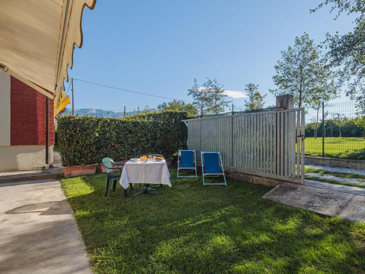 Casetta Mosti By Interhome * Marina di Massa